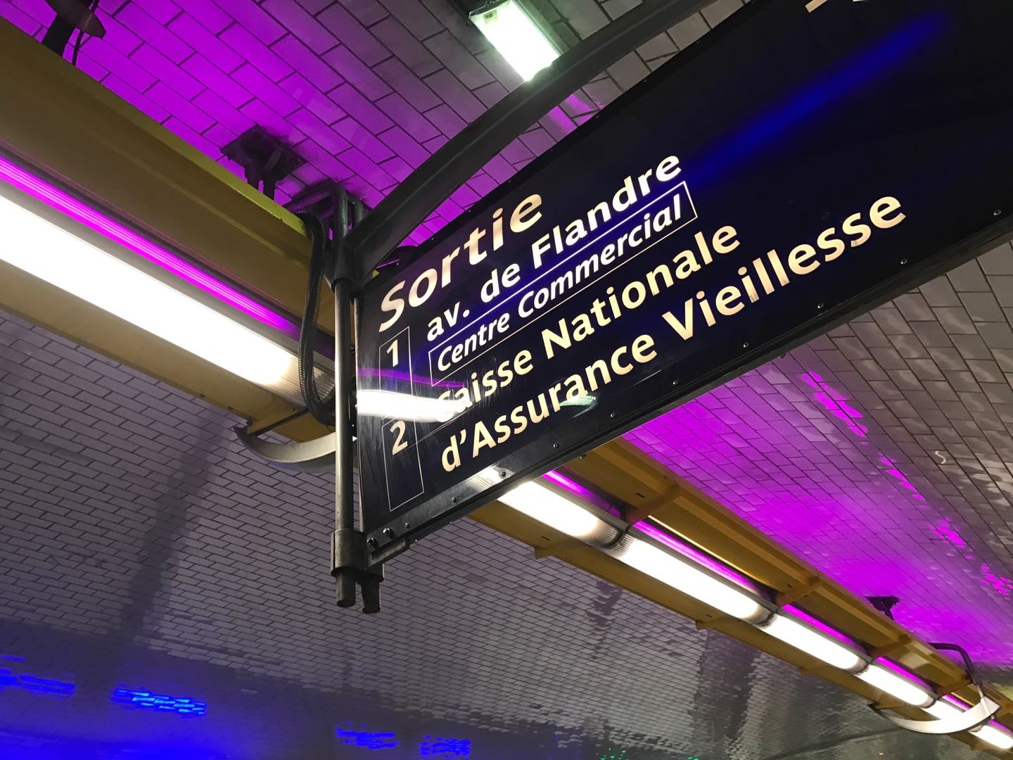 Paris Metro Lighting Systems